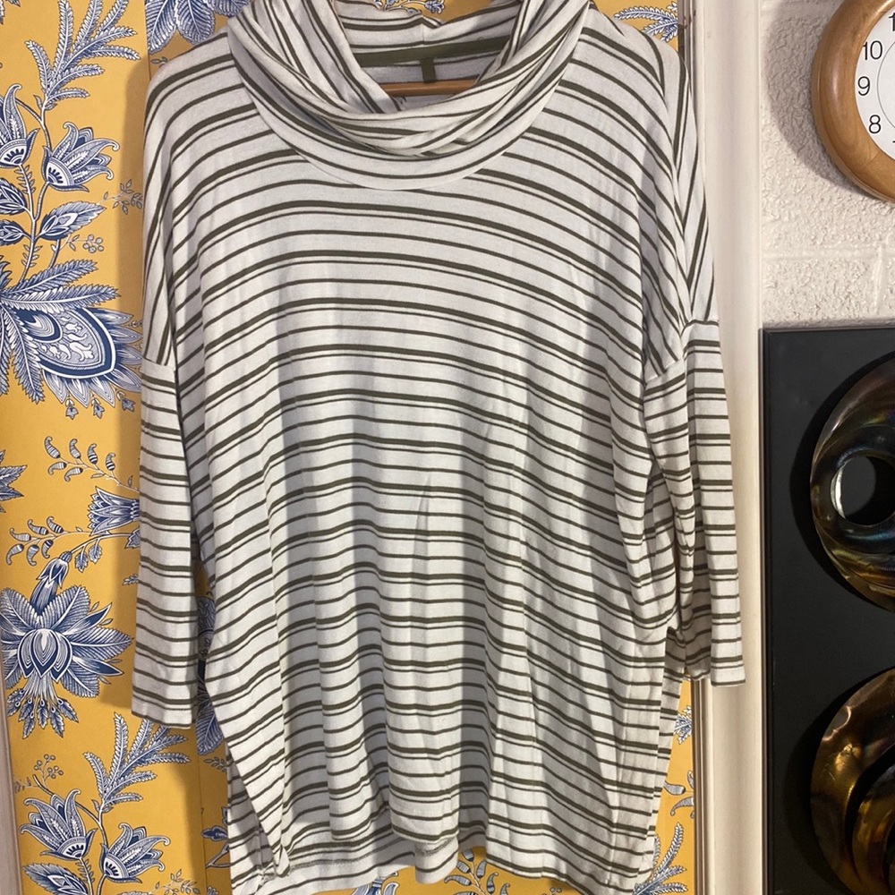 LOU & GREY M Slight side slit cowl  neck cream and green striped sweatshirt